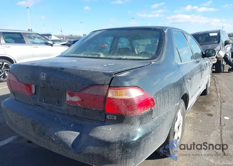 2000 Honda Accord 3.0 Ex из США, поврежденный, VIN 1HGCG165XYA066886